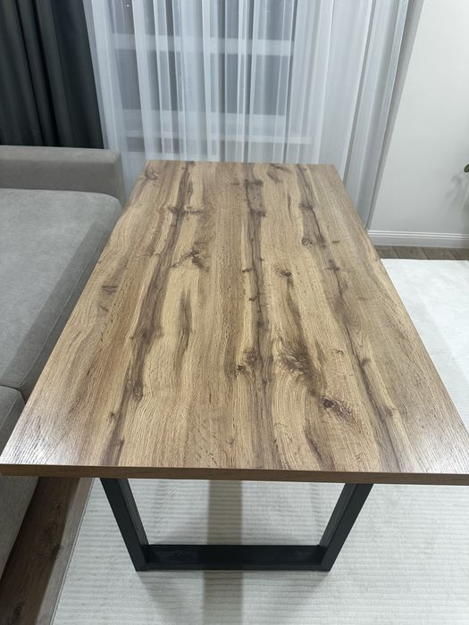 Стол обеденый, ЛДСП.