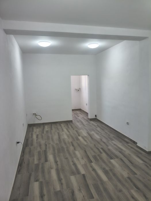 Spațiu comercial de închiriat