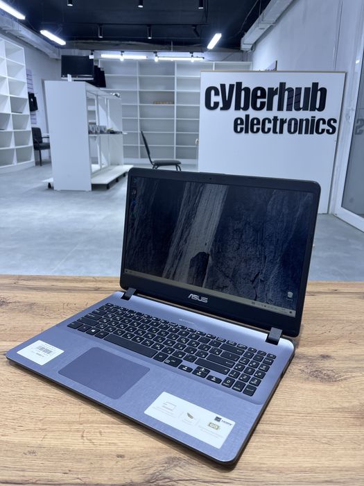 Ноутбук Asus X507U