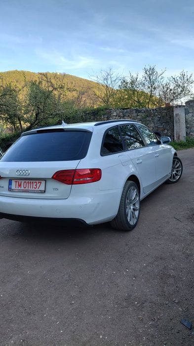 Vand sau schimb audi a 4 b8 2012 2,0 l cutie automara  pana in 27 ,07 ,2026