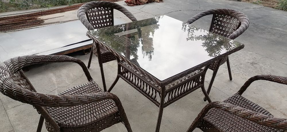 Ratan stol stul oshlab chiqaruvchidan 1 yil kafolat rangi oʻchmasligig