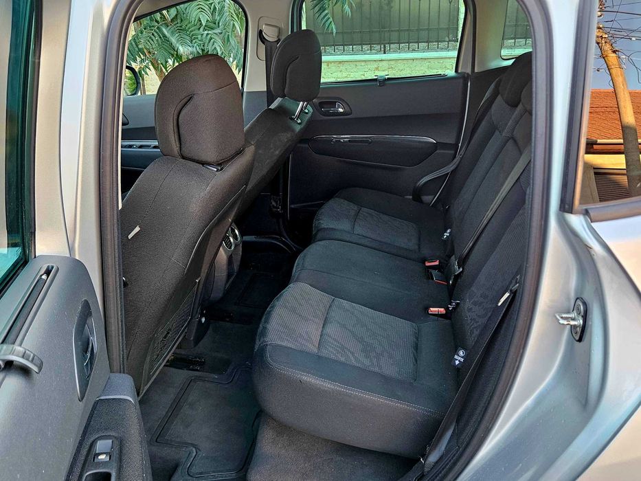 PEUGEOT 3008 2010 — imagine 5