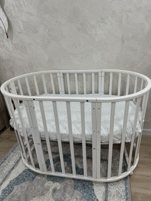 Продам детскую кровать 50000