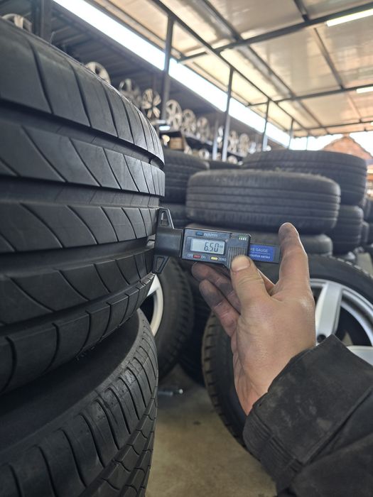 4 Броя 215/65/17 Michelin 2x6,5mm 2x5,8mm