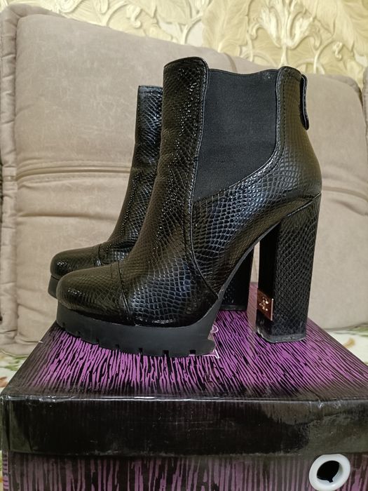 Продам ботильоны