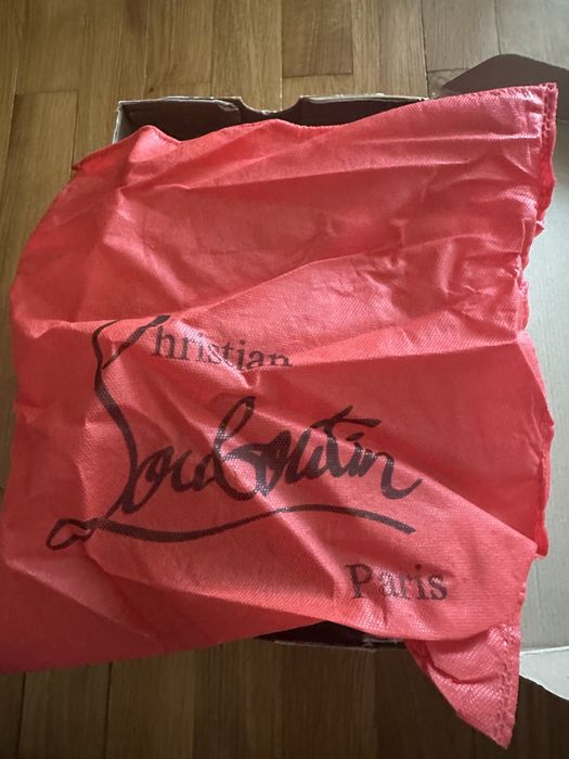 Christian Loubotion spikes