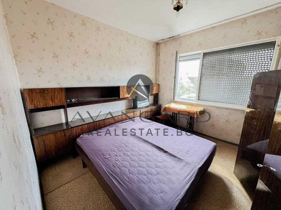 оф.25643 Двустаен с три отделни стаи/ Изгрев