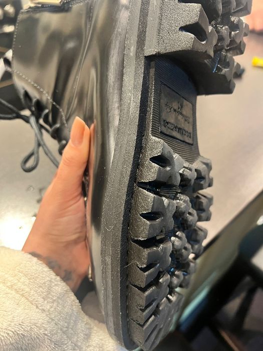 Ghete din piele Dsquared2