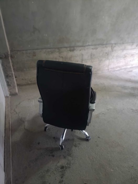 Кресло руководителскый