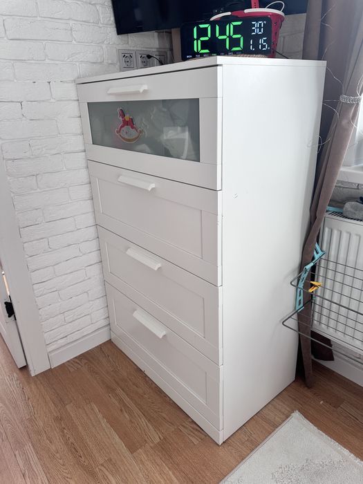 Продаю комод Икеа, в одним дефектом