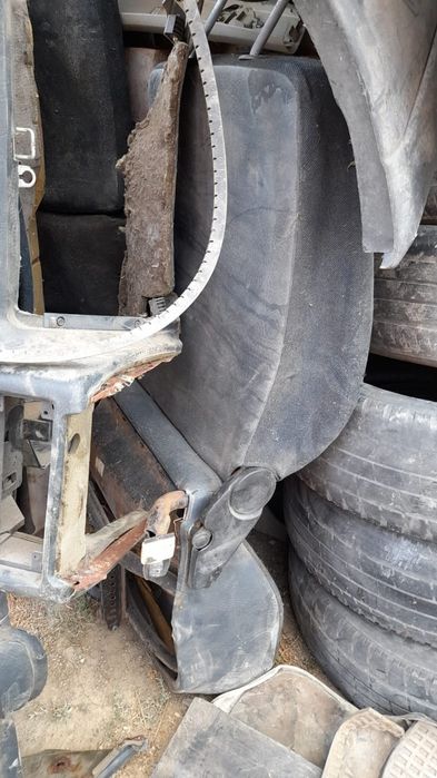 Продам запчасти на ауди в3