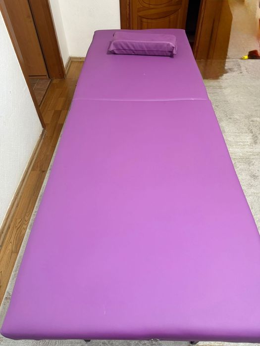 Продам массажную кушетку.