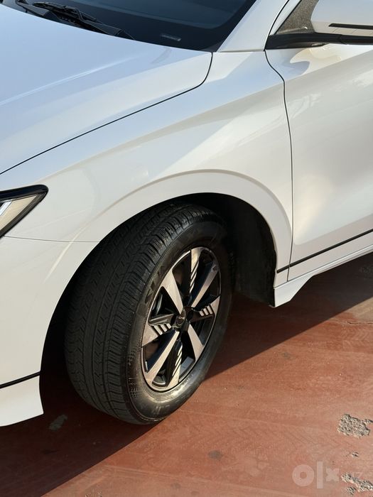 Byd e2 luxury 2023 kraska tozza