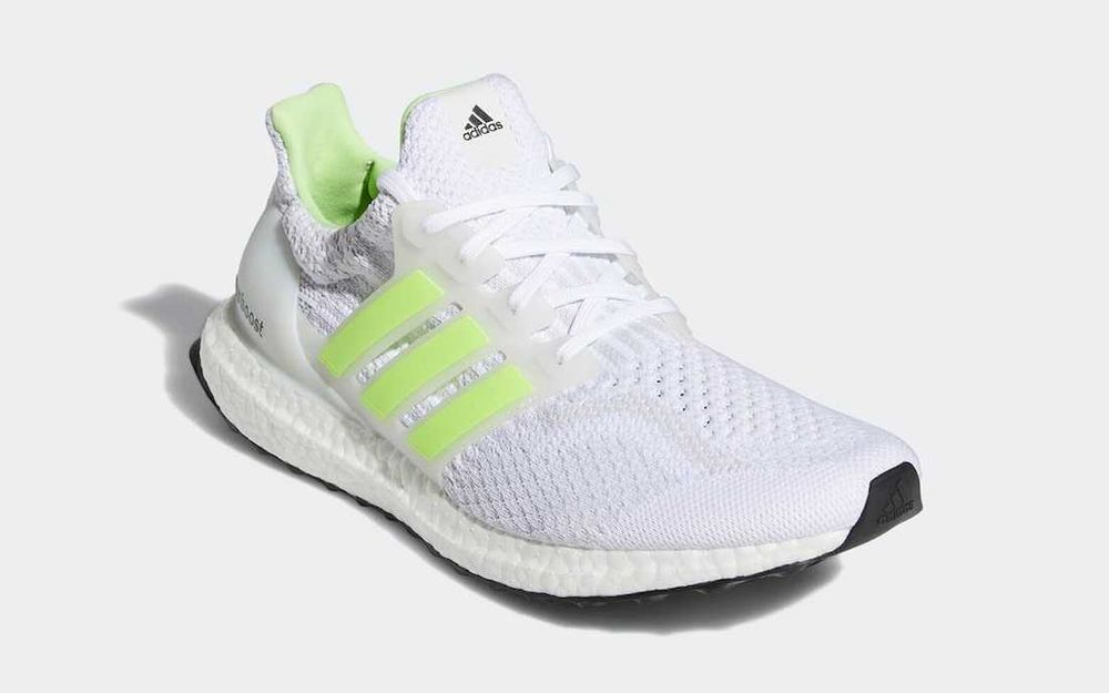 Обувки дамски обувки  ADIDAS ULTRABOOST DNA 5.0 размер  39 1/3