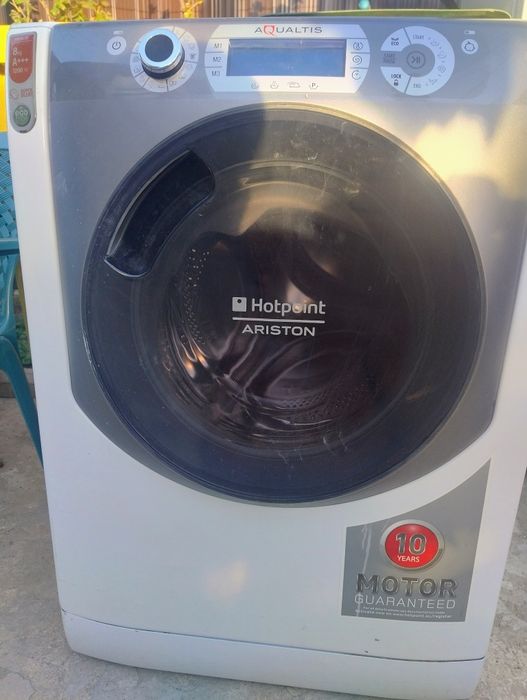 Vând mașina de spălat hotpoint ariston