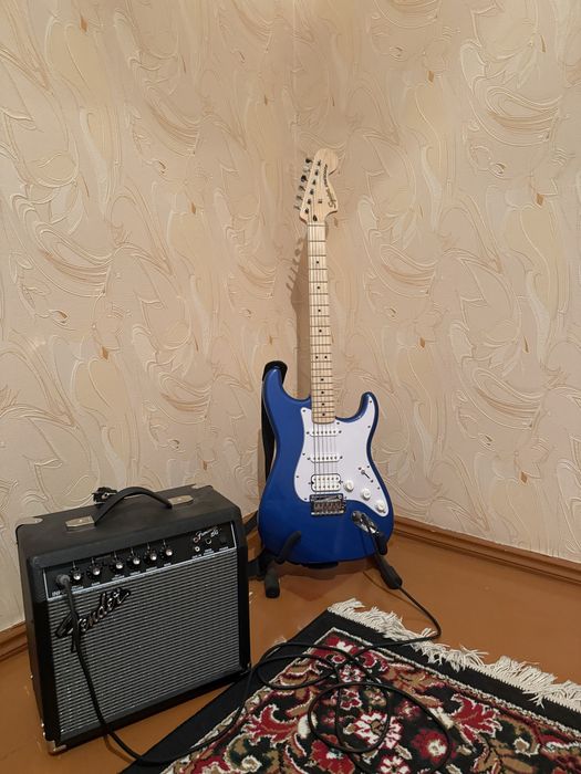 Электрогитара Squier + комбик