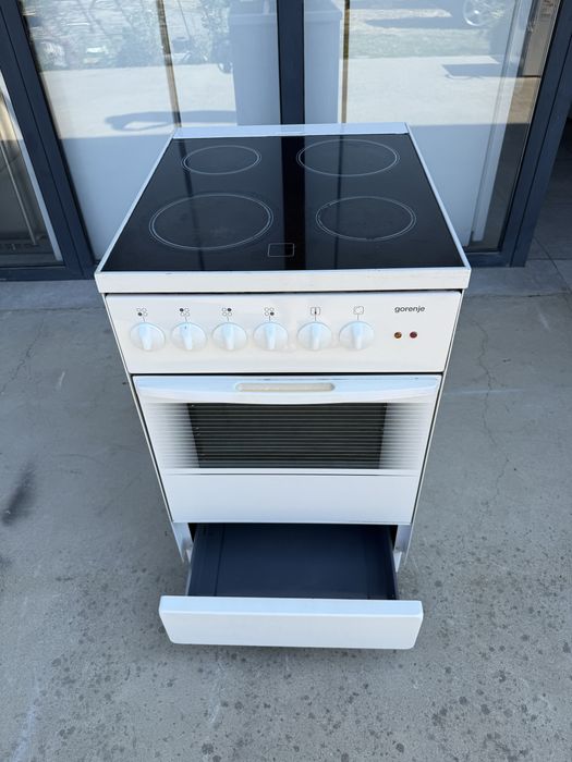 Печка с керамичен плот Gorenje 50 см