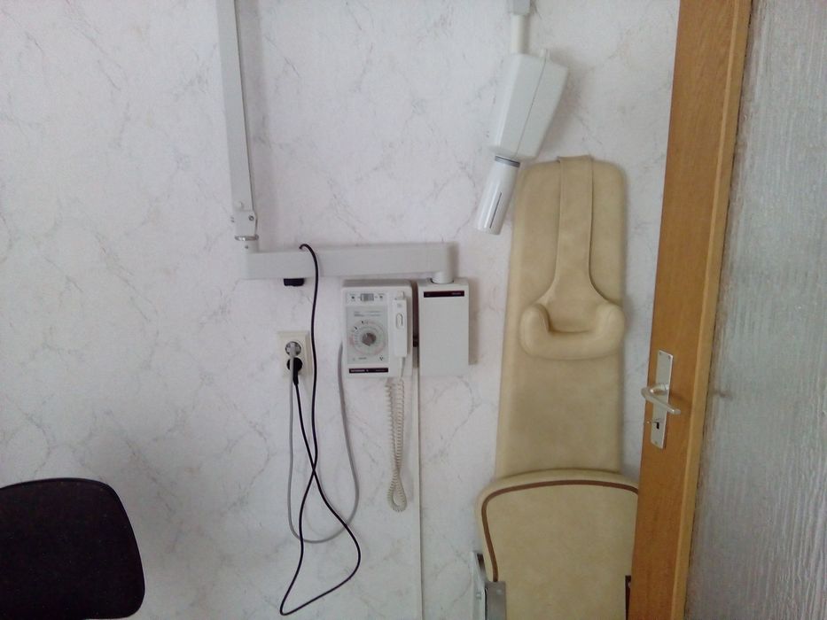 Продавам стоматологични машини