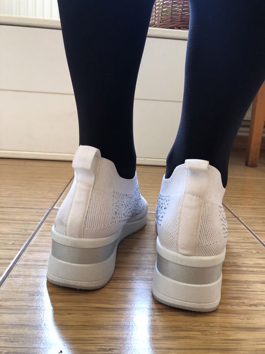 Adidasi,material textil