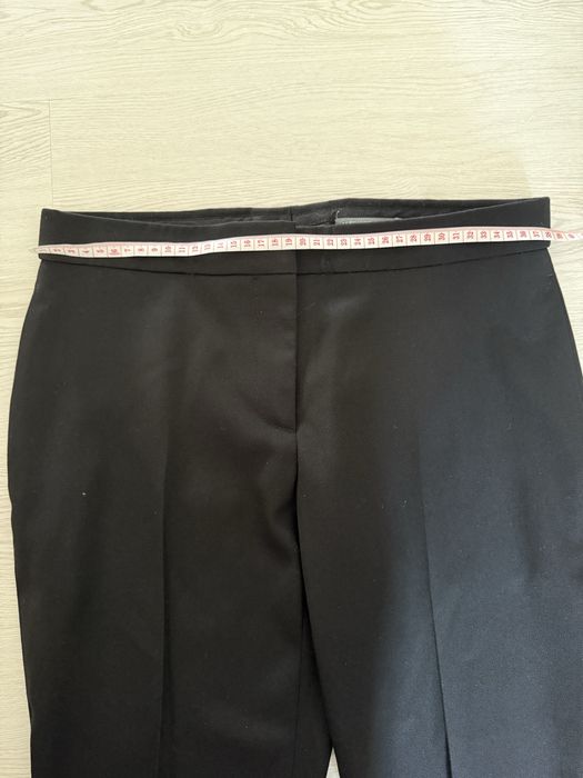 Классические женские черные брюки от Alexander McQueen, сделано в Итал