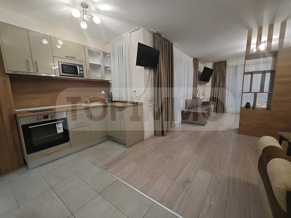 Тристаен апартамент под наем в центъра на Варна