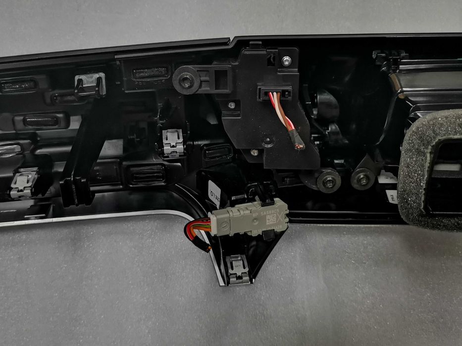 Лайсни за Интериор Табло BMW X1 U11 U06 alu heksagon Декор