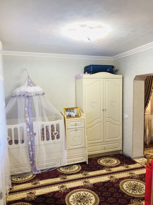 Продажа дома. 11 комнат. 16 соток. Кибрай. Оби Хайот