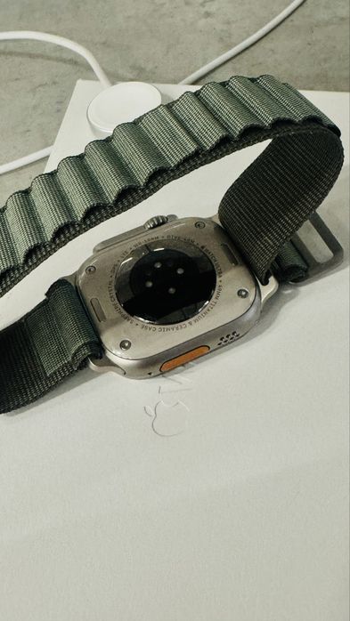 Часы Apple Watch 49 мм Titanium