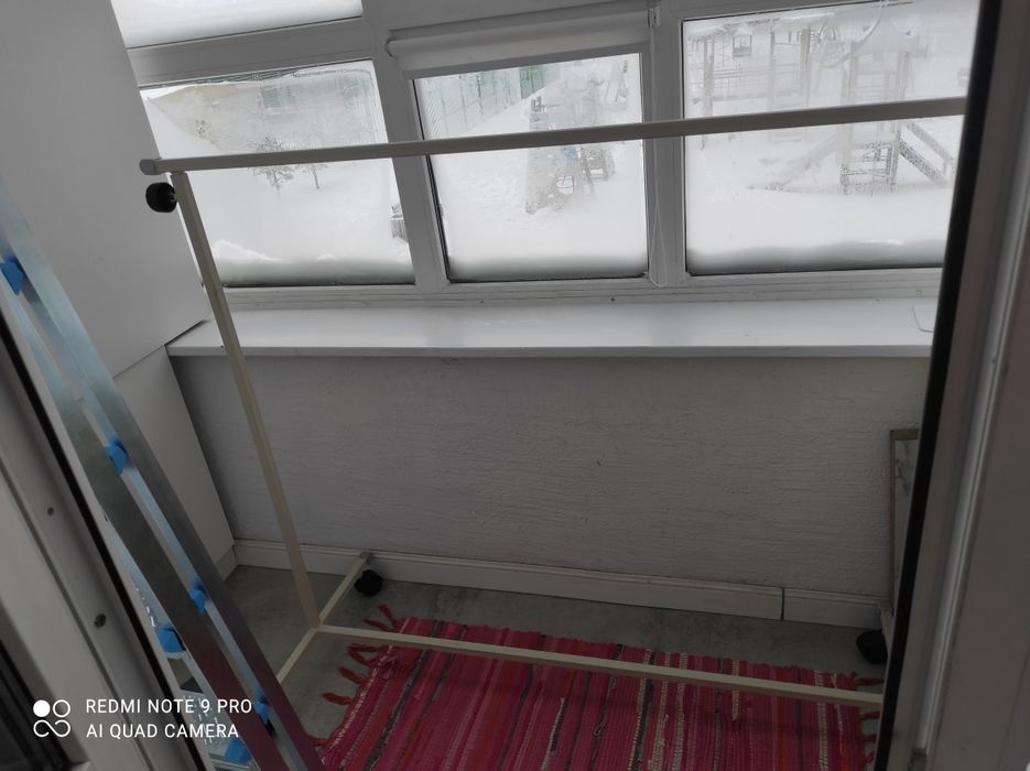 Продам железную вешалку