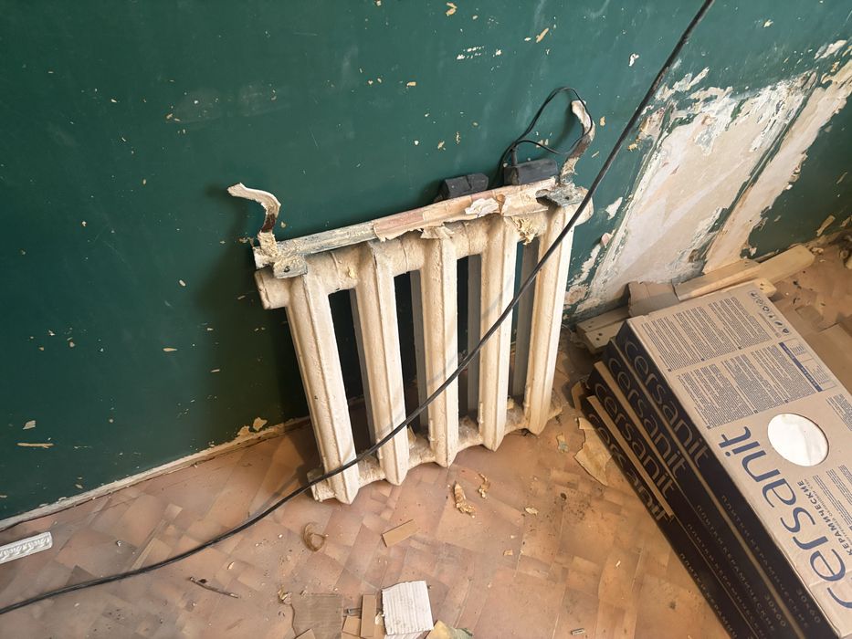 Батареи чугунные 3 штуки