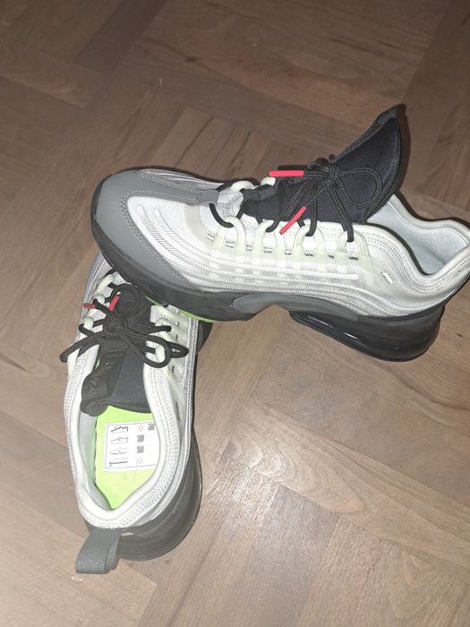 Маратонки Nike zoomx