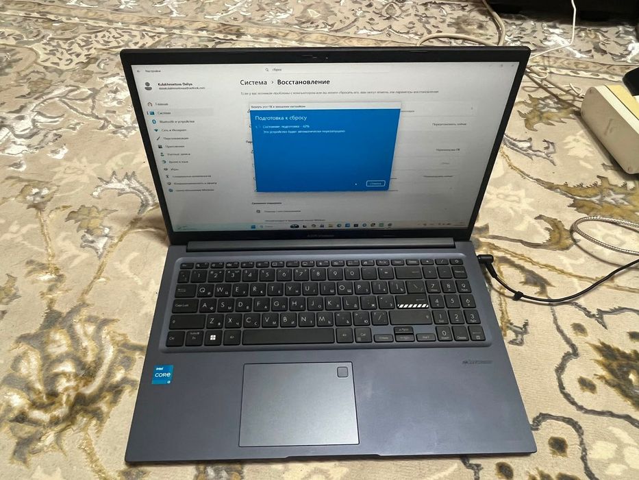 Ноутбук Asus продаю