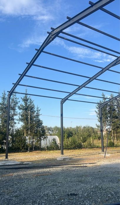 Vand hala metalica 10x30-4h accept schimb cu auto