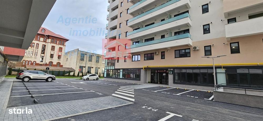 Revanzare, fara TVA: Apartament 3 camere, bloc nou, zona semicentrala