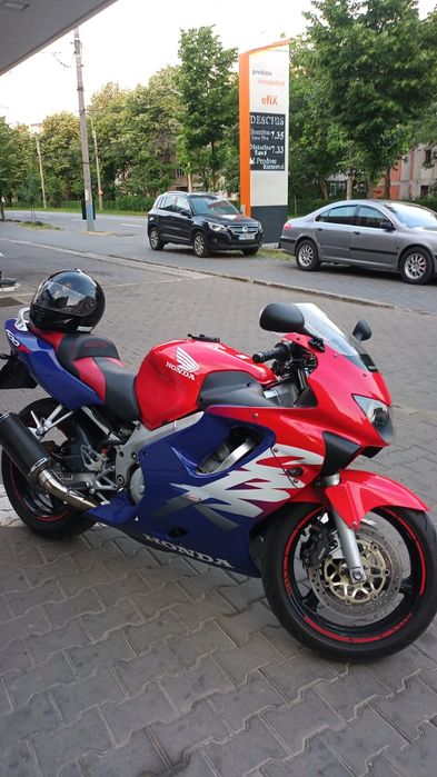 Vând Honda Cbr 600 f4