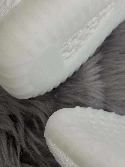Adidas yeezy boost 350 V2 cream white