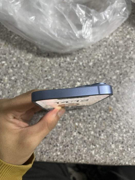 айфон 14 с гарантией