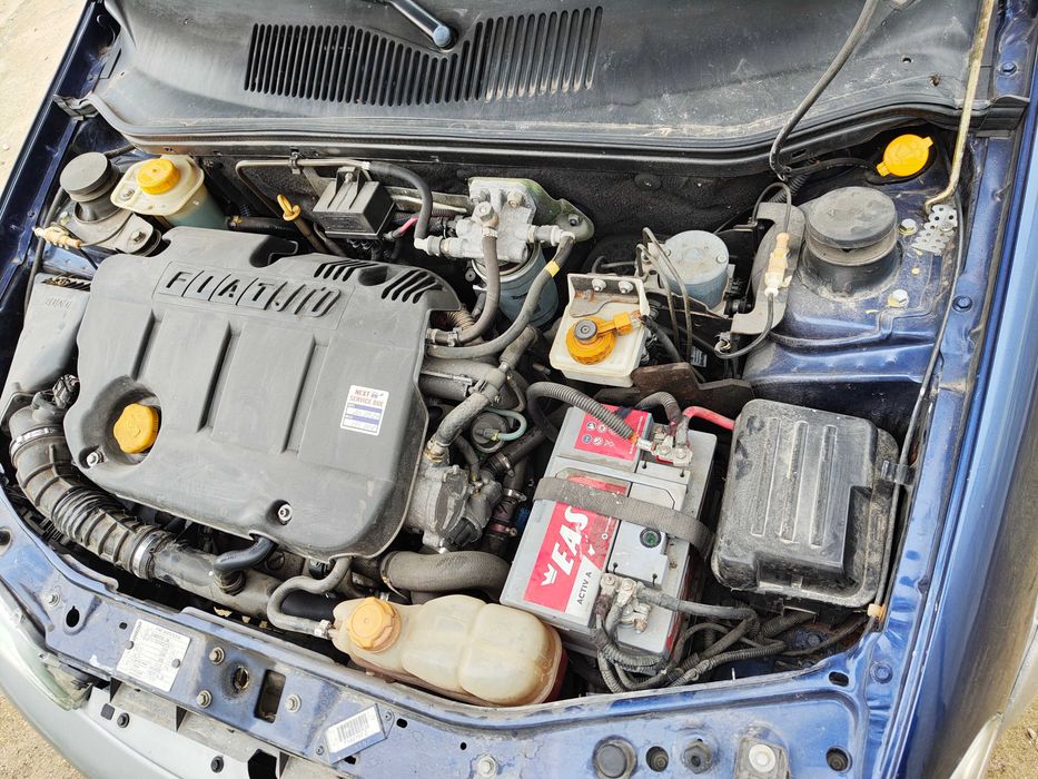 Продавам Фиат страда