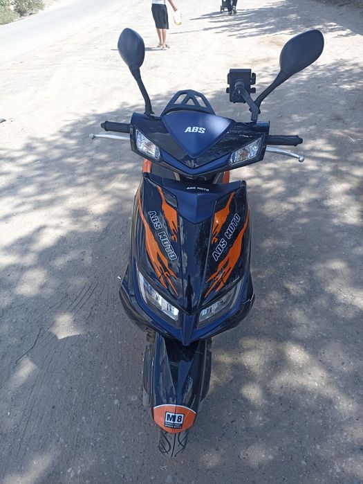 Скутер м8 продам