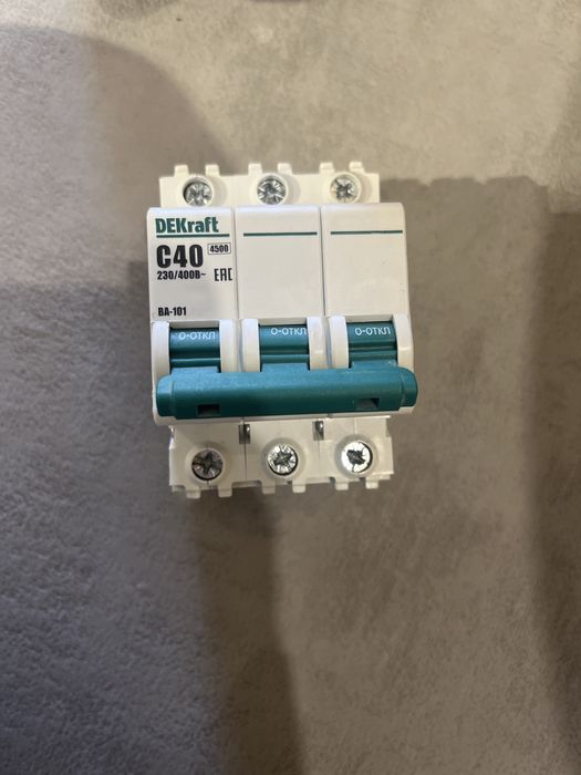 DEKRAFT выключатель c40
