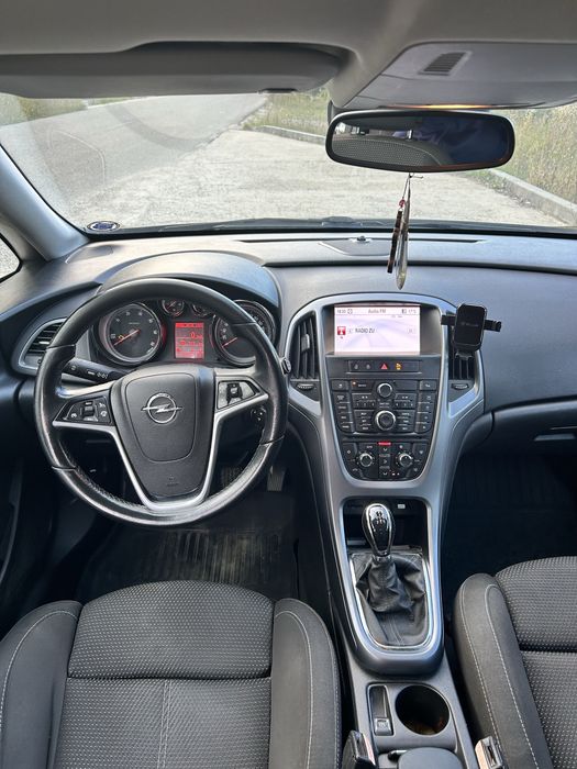 OPEL Astra 2013 — imagine 5