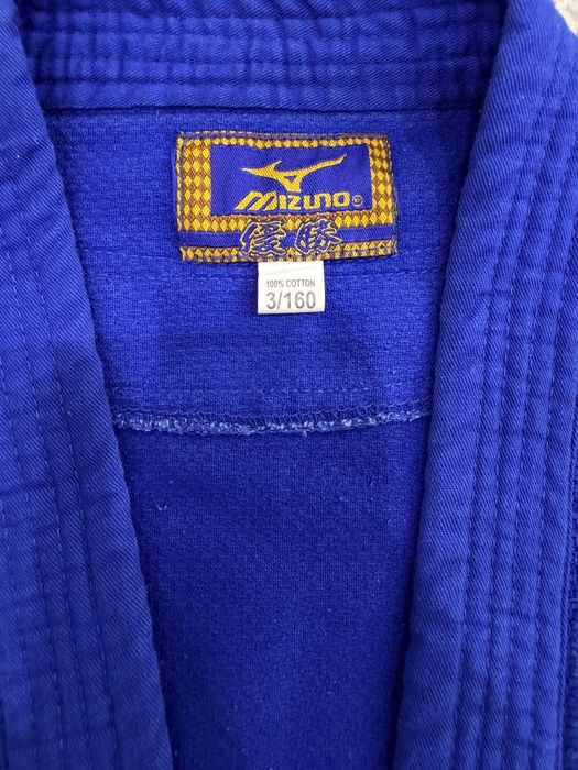 Продаётся кимоно для дзюдо Mizuno в отличном состоянии.