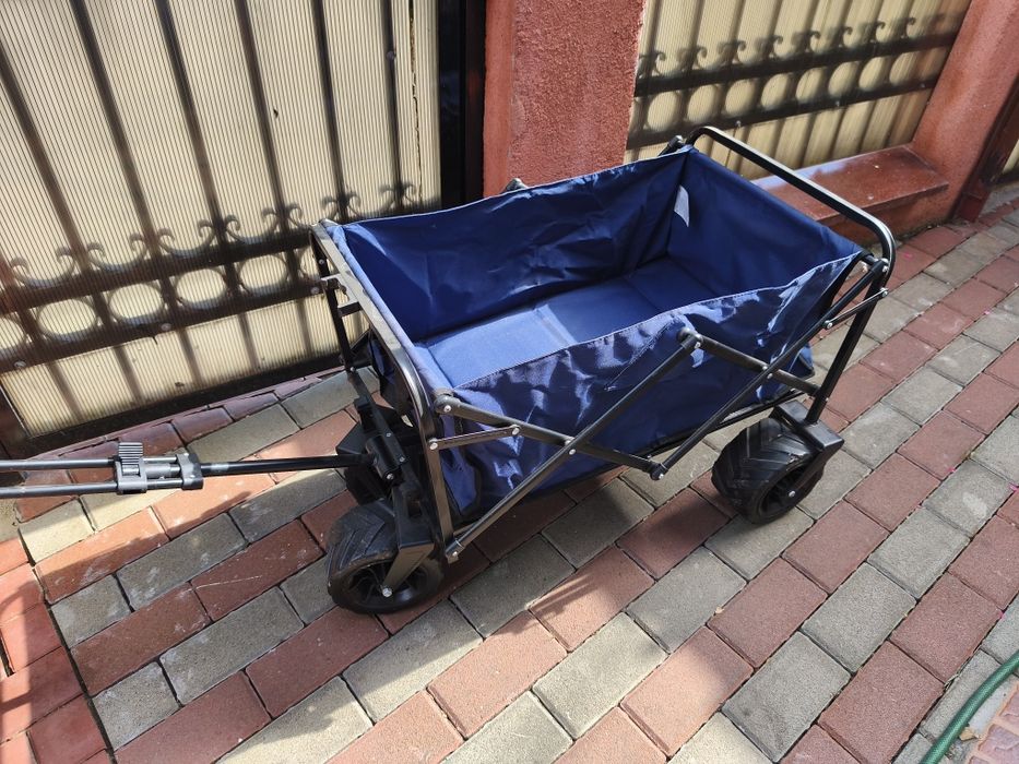 Cărucior pliabil 4 roți eva spuma ,late , Italia,nou cutir