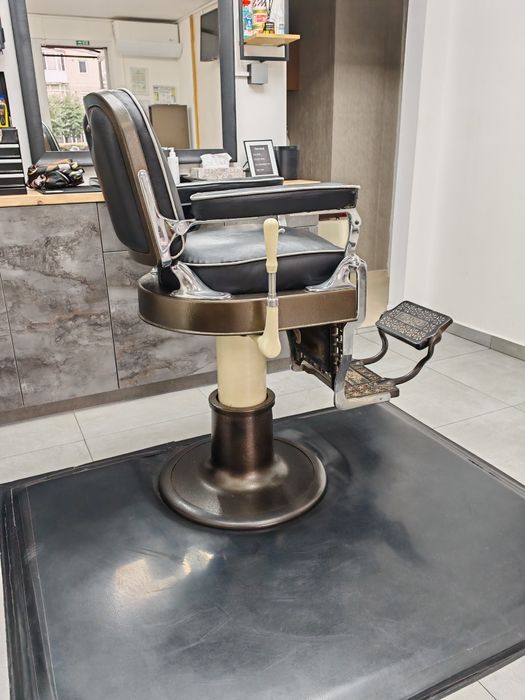 Scaun frizerie Theo A Kochs 1926