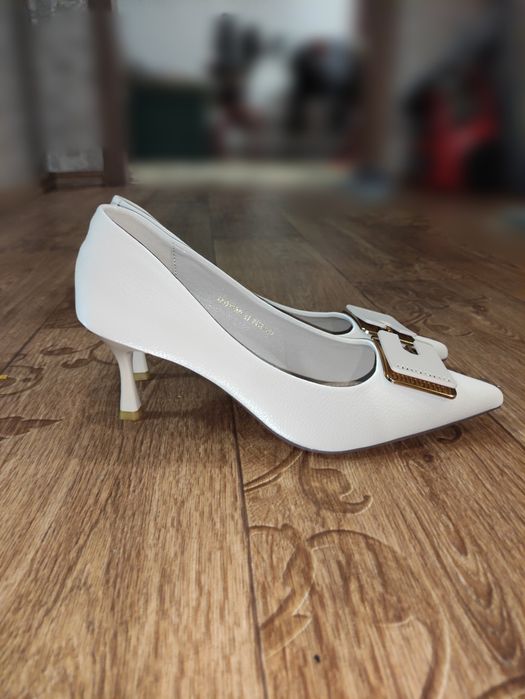 Новые женские туфли Tamido Collection