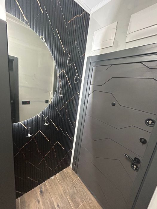 Дава се под наем Тристаен апартамент в Варна, м-т Сотира - 65 кв.м за 765 € - Снимка #9