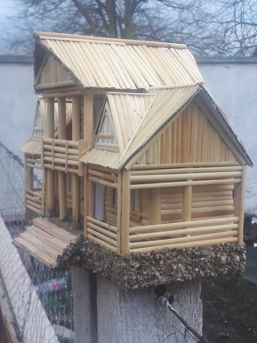 Căsuță țărănească din trestie rustică facuta manual