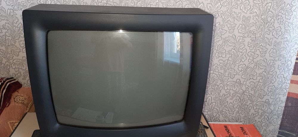 Продам телевизор LG