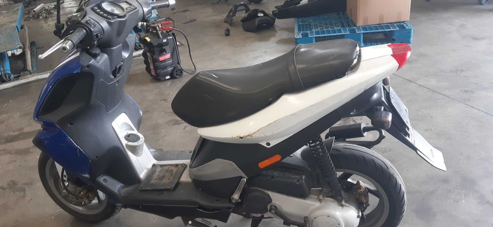 Мотоцикет,скутер Пиаджо НРЖ(Piaggio Nrg)50-На части