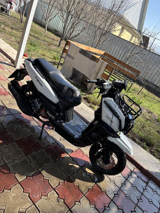 Мопед танк продам